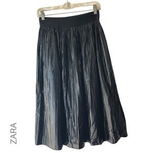 ZARA | NWOT FAUX BLACK LEATHER PLEATED MIDI SKIRT ELASTIC WAIST | SMALL